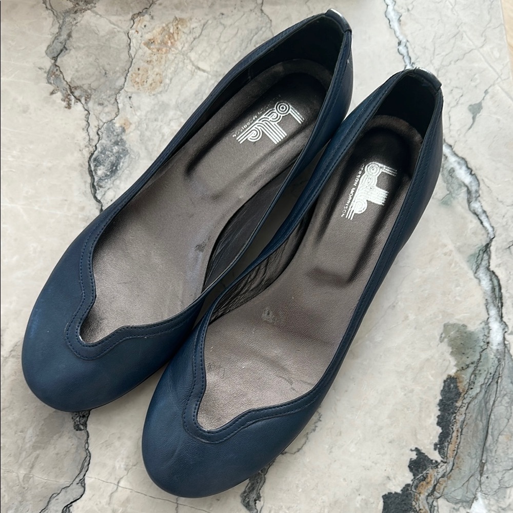 Belle Sigerson Morrison Navy Blue Women's Flats